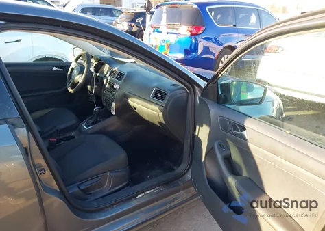 2013 Volkswagen Jetta 2.0L S z USA, uszkodzony, nr VIN 3VW2K7AJ8DM308827